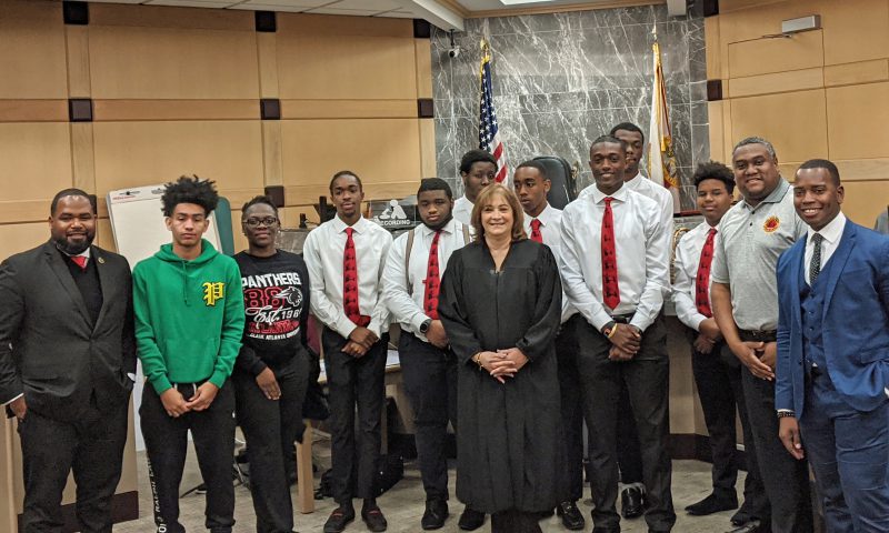 Visitors Represent 5000 Role Models of Excellence Project
