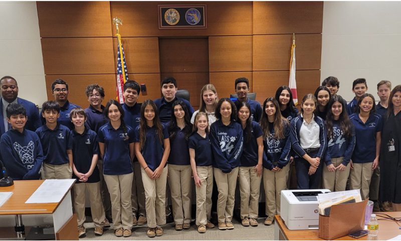Saint Bonaventure Catholic School visits the 17th Judicial Circuit