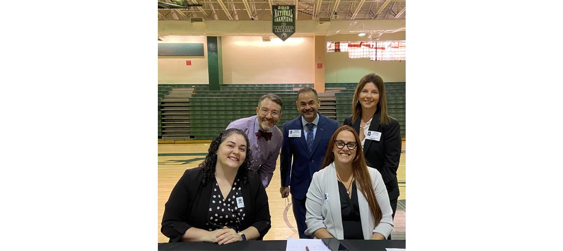 17th Circuit Judges Speak at Flanagan High School